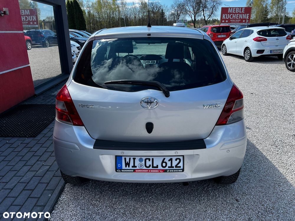 Toyota Yaris 1.33 VVT-i Executive - 15