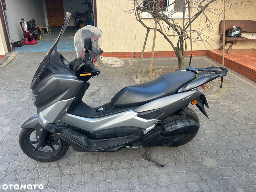 Yamaha NMAX - 13