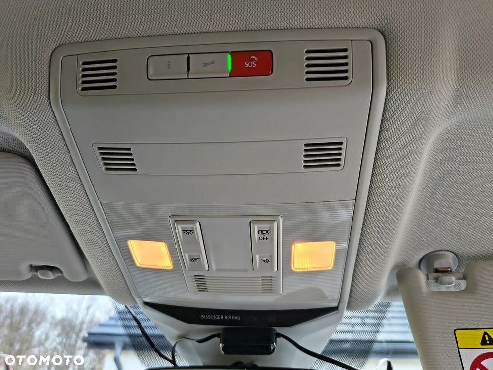 Volkswagen T-Roc ver-1-5-tsi-life - 14