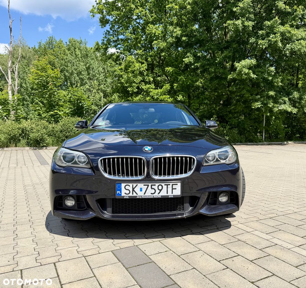 BMW Seria 5 525d xDrive - 2