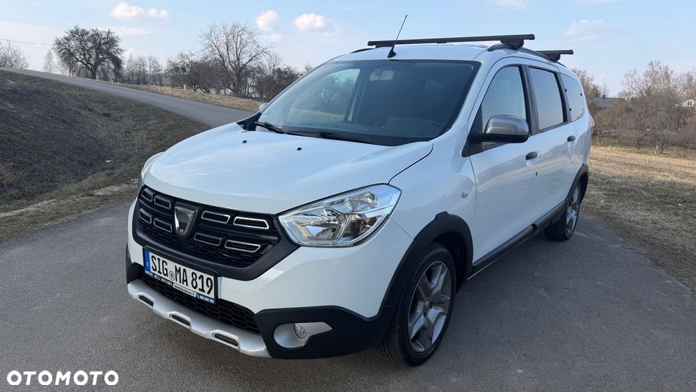 Dacia Lodgy 1.3 TCe Stepway S&S - 4