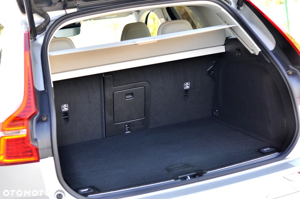 Volvo XC 60 D4 Geartronic Inscription - 24