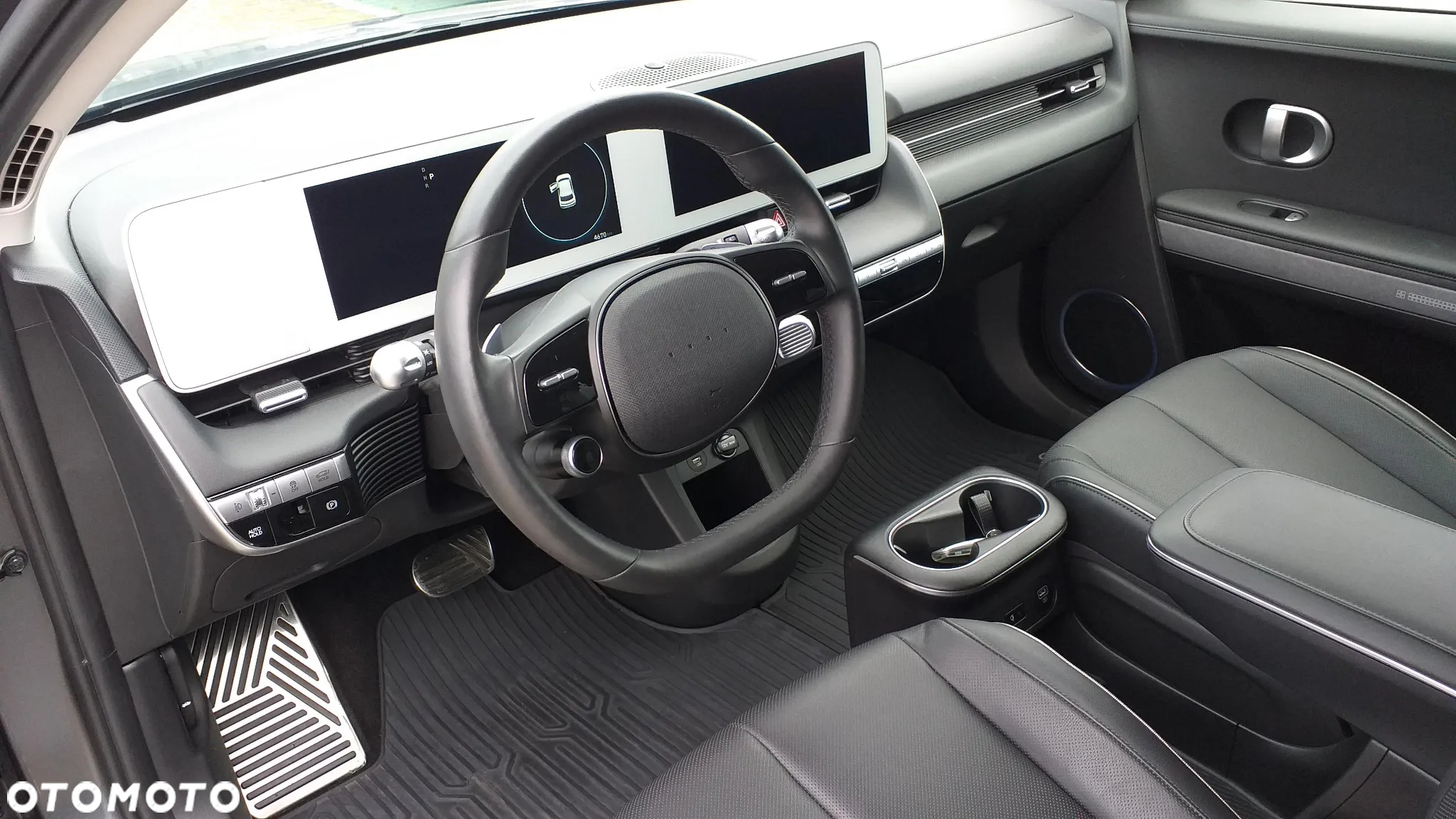 Hyundai IONIQ - 9