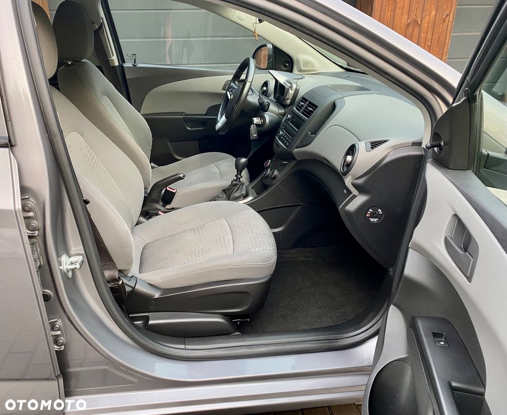 Chevrolet Aveo 1.3 LT - 20