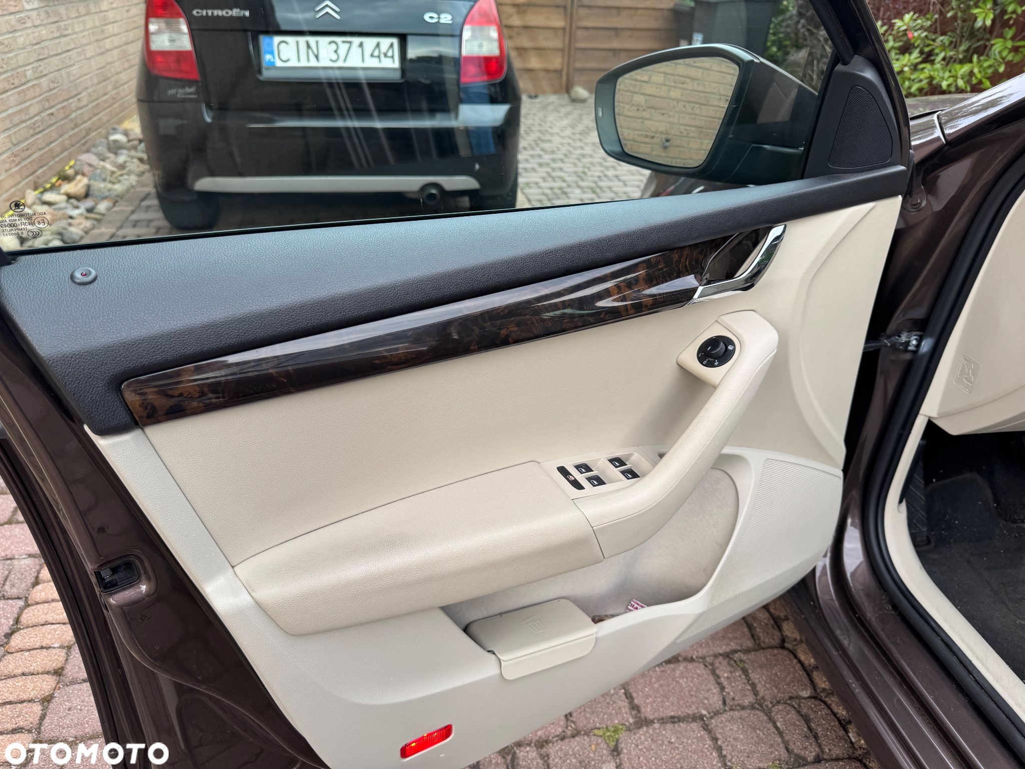 Skoda Octavia 2.0 TDI Elegance DSG - 14