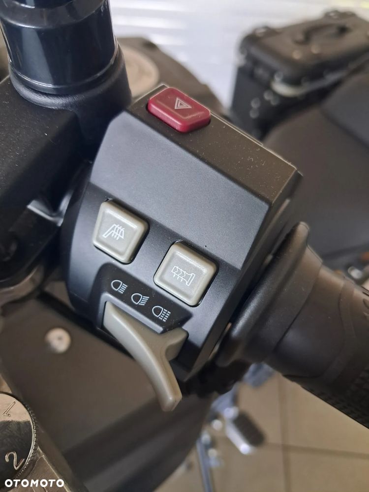 VOGE 625DSX - 5