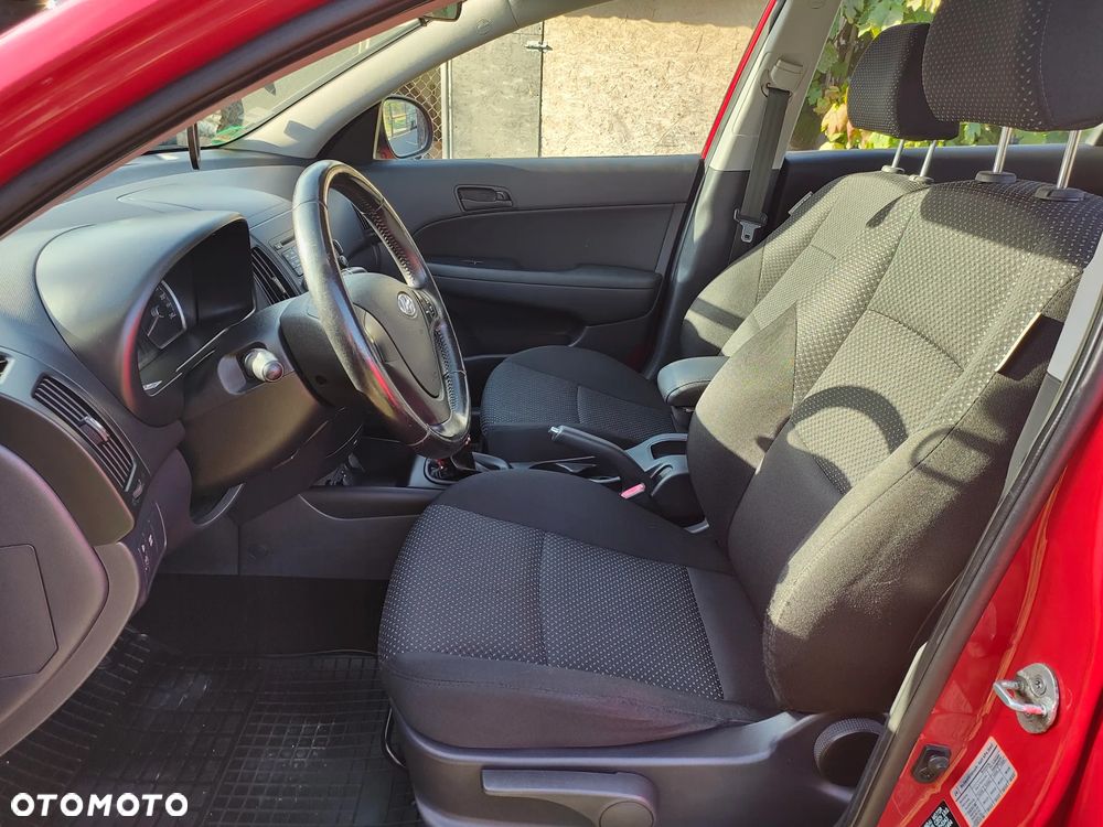 Hyundai i30 1.4 Classic EU5 - 8