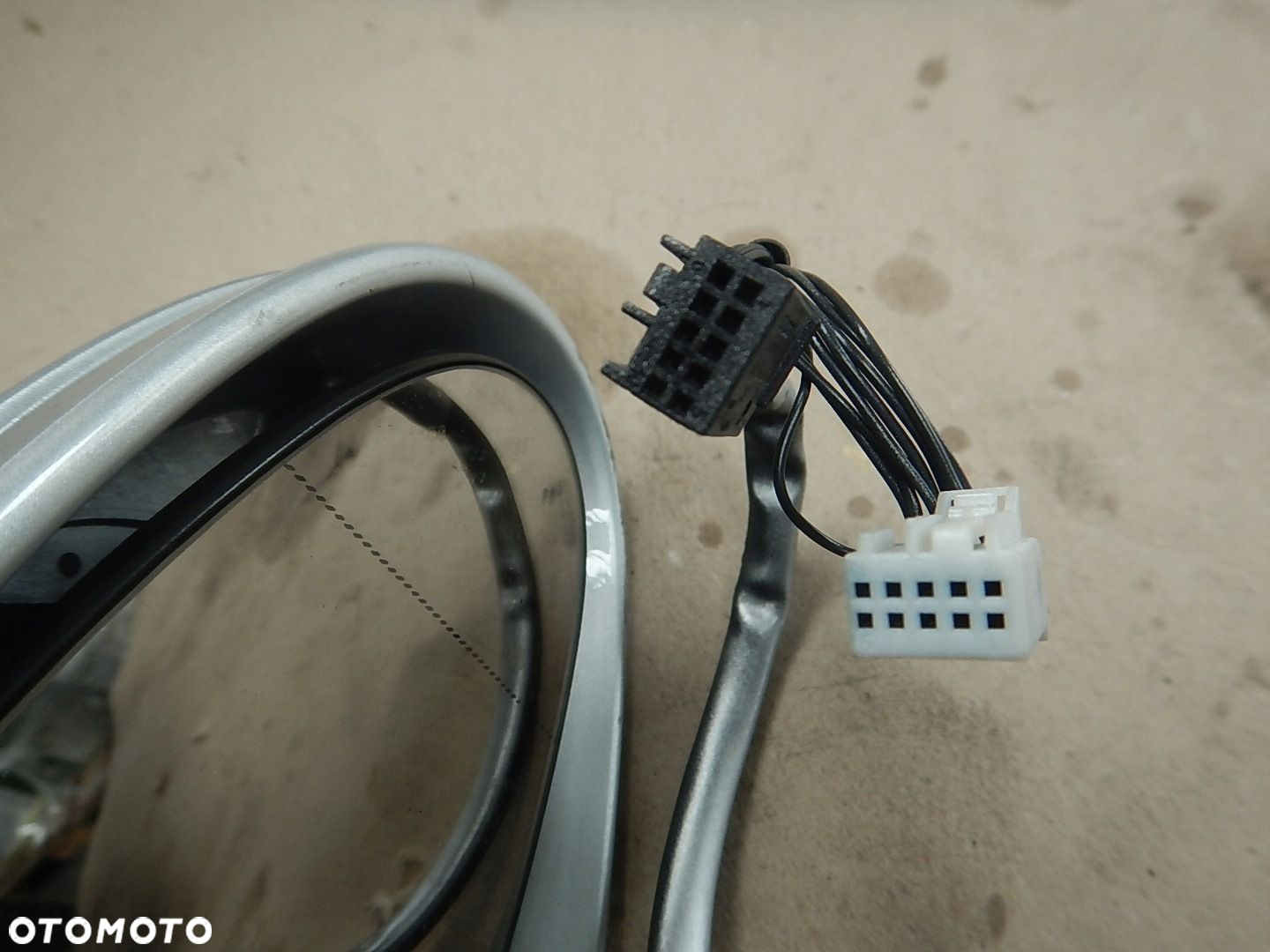 LUSTERKO PRAWE MERCEDES CLS W219 14 68 PIN EUROPA - 4