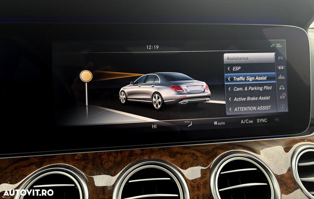 Mercedes-Benz A - 12