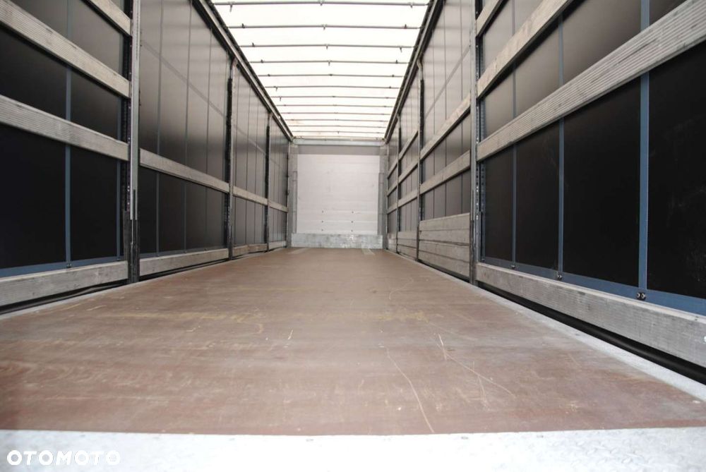 Schmitz Cargobull SCS kurtyna, podnoszona oś - 9