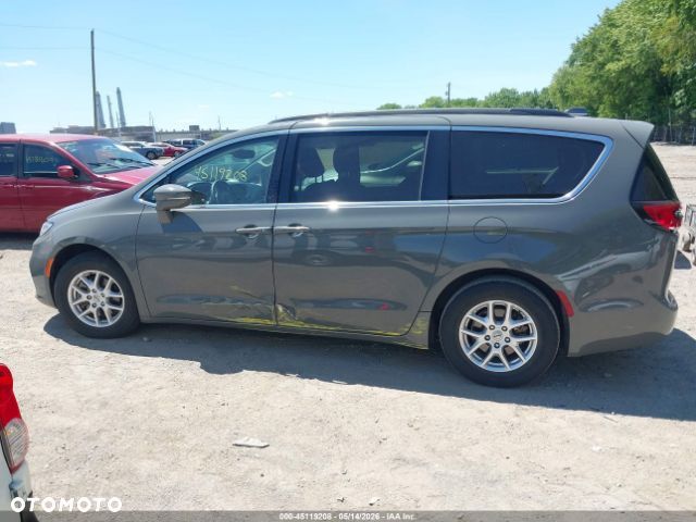 Chrysler Pacifica - 14