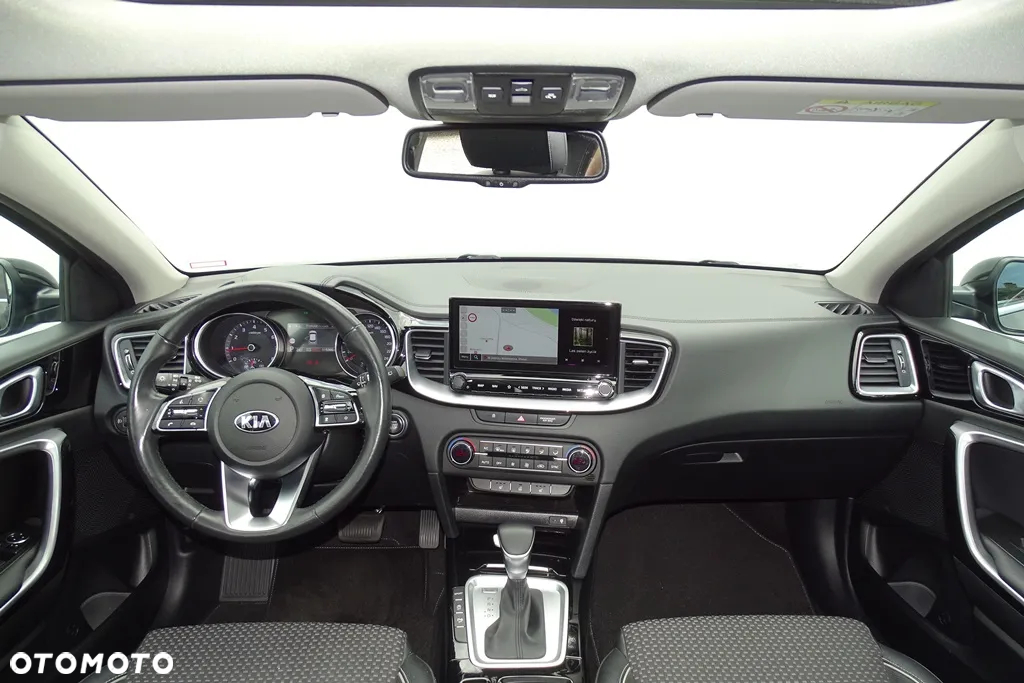 Kia XCeed 1.6 T-GDI L Business Line DCT - 33