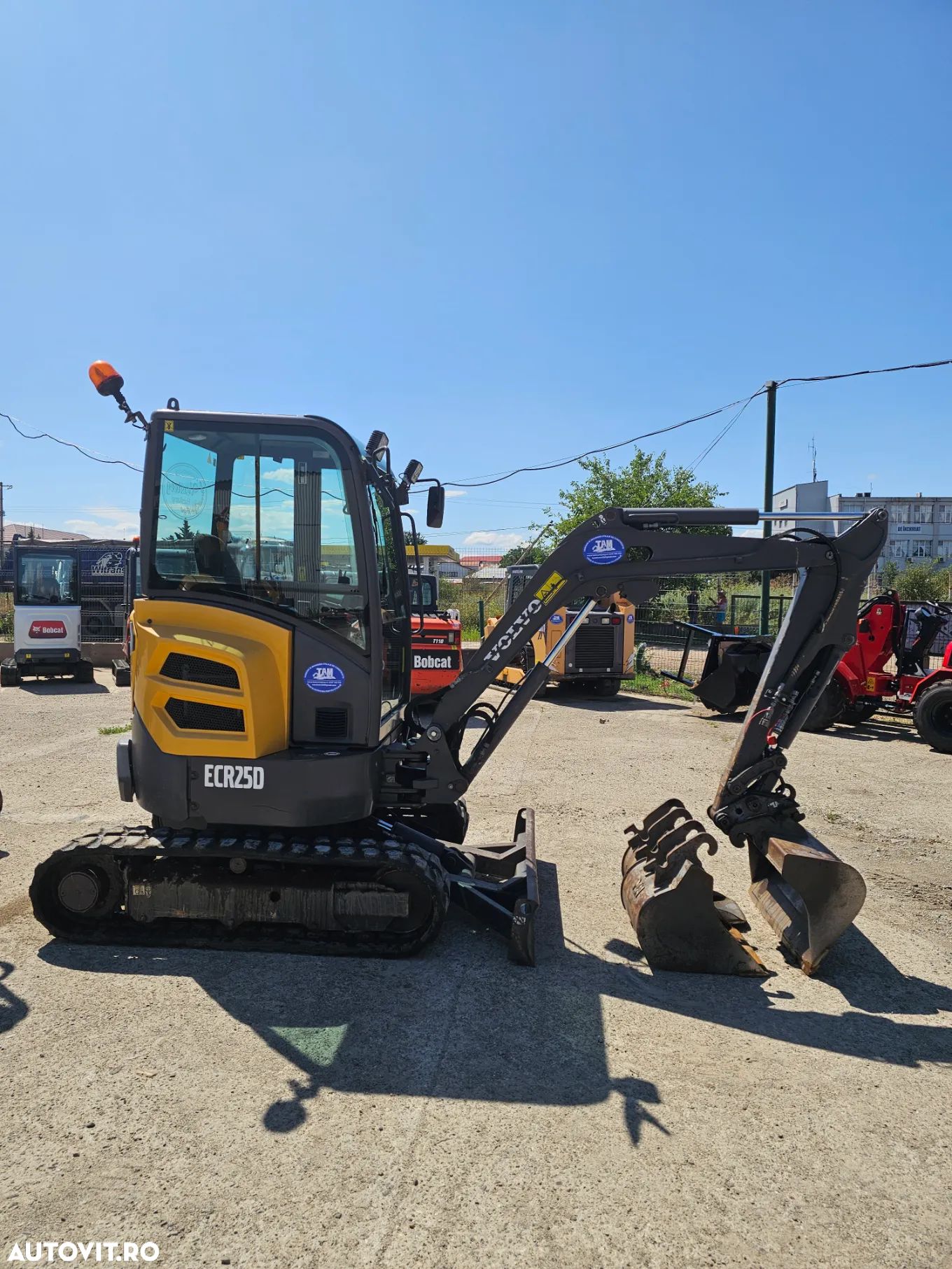 Volvo ECR25D miniexcavator compact 2.5t - 1