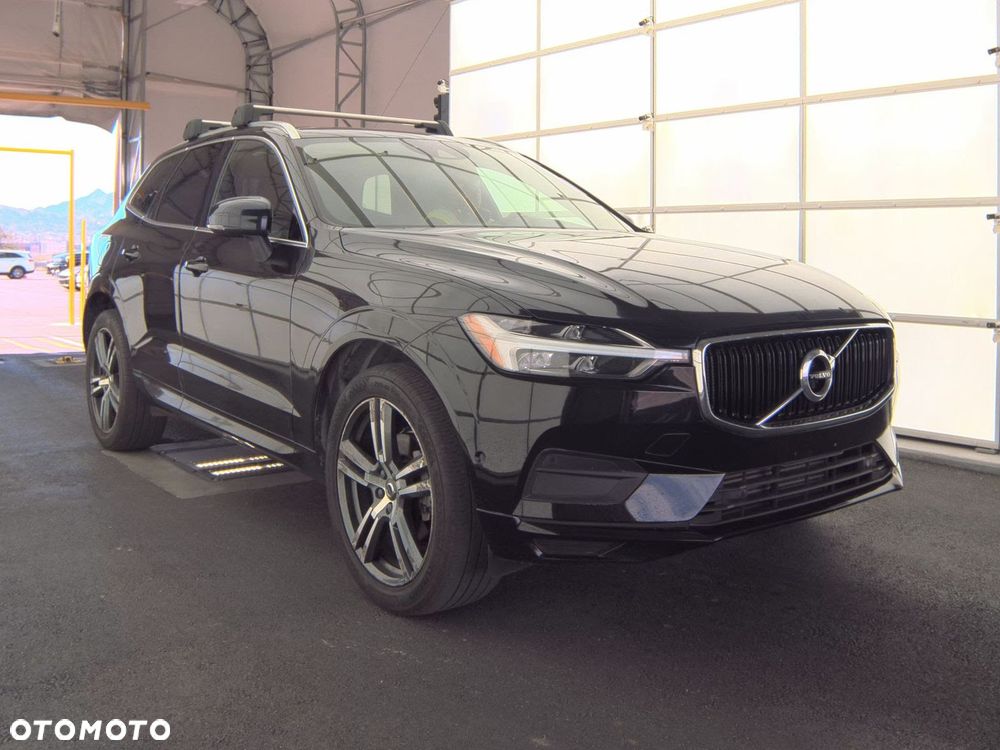 Volvo XC 60 T5 AWD Momentum - 24