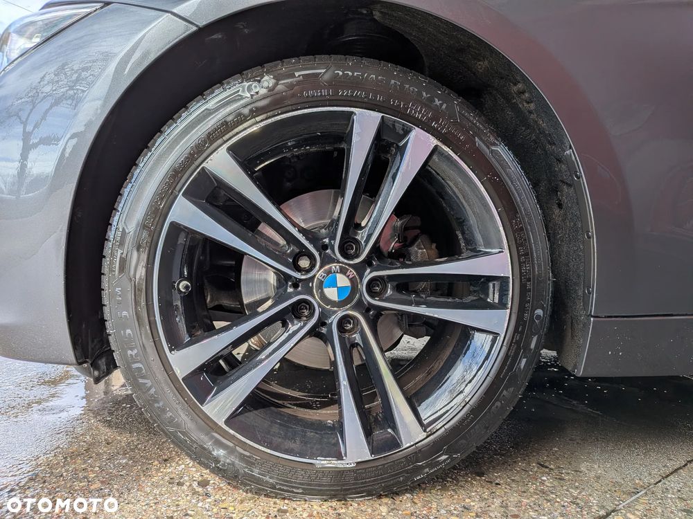 BMW Seria 3 318d M Sport Shadow - 8