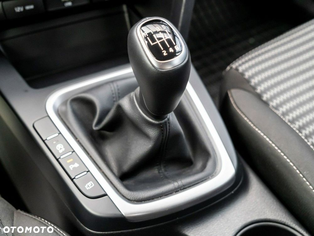 Kia Ceed 1.5 T-GDI M - 14