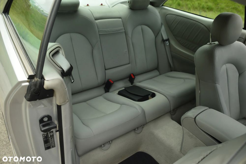Mercedes-Benz CLK 320 Elegance - 32