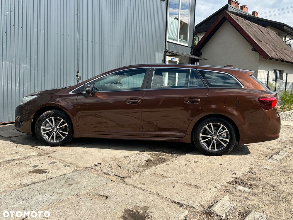 Toyota Avensis Touring Sports 1.6 D-4D Business Edition - 24
