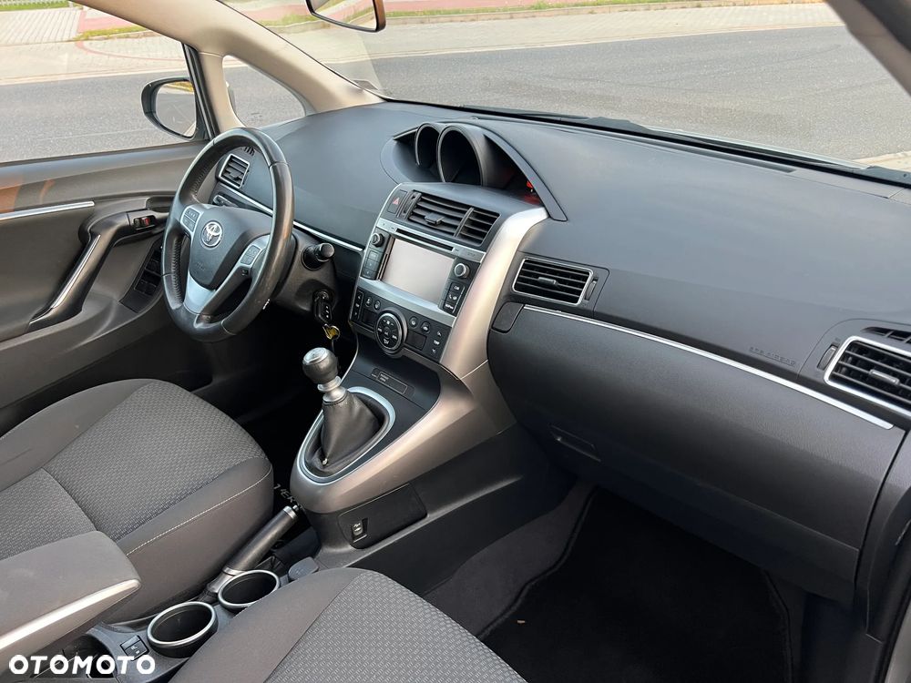 Toyota Verso 2.0 D-4D Sol - 15