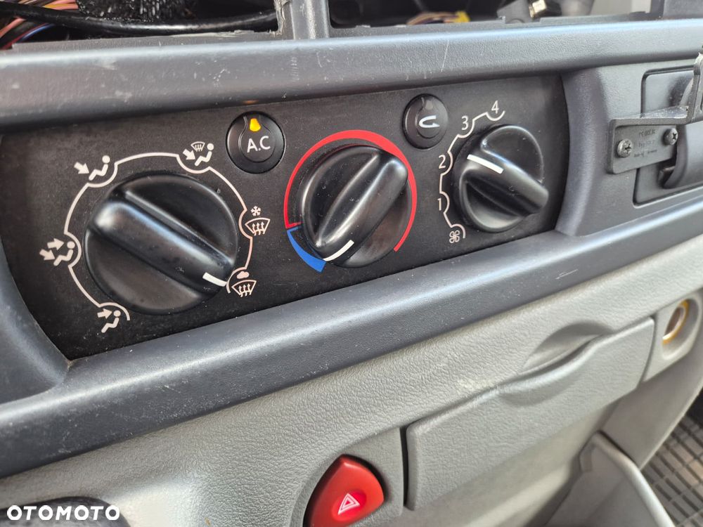 Renault Master 2.5 DCi 120 / STRAŻ POŻARNA / AUTO POŻARNICZE / 4 MIEJSCA / BEZWYPADKOWY / ORYGINALNY PRZEBIEG / DRABINA / ORYGINALNA ZABUDOWA / IDEALNY DO OSP LUB PSP / STAN IDEALNY - 23