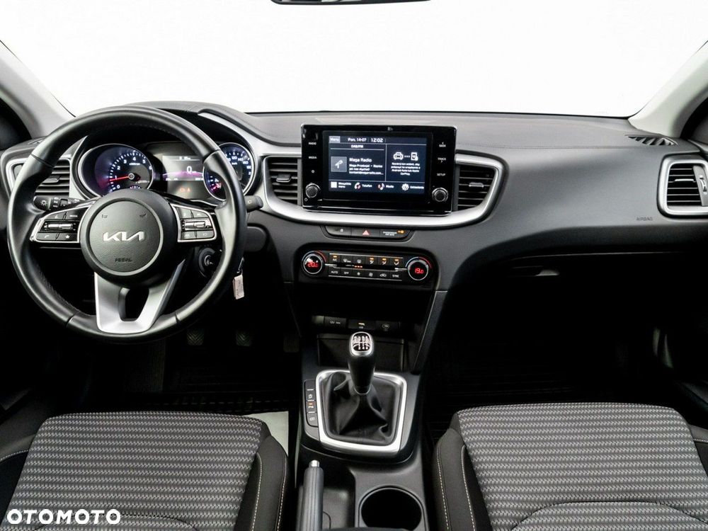 Kia Ceed 1.5 T-GDI M - 19