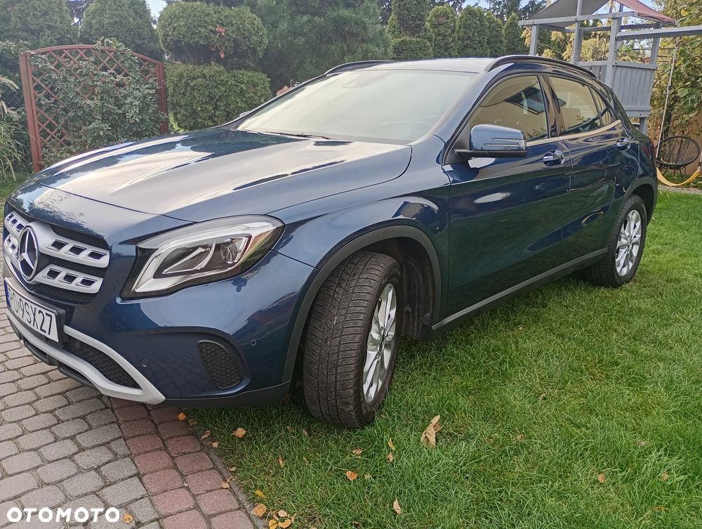 Mercedes-Benz GLA - 5