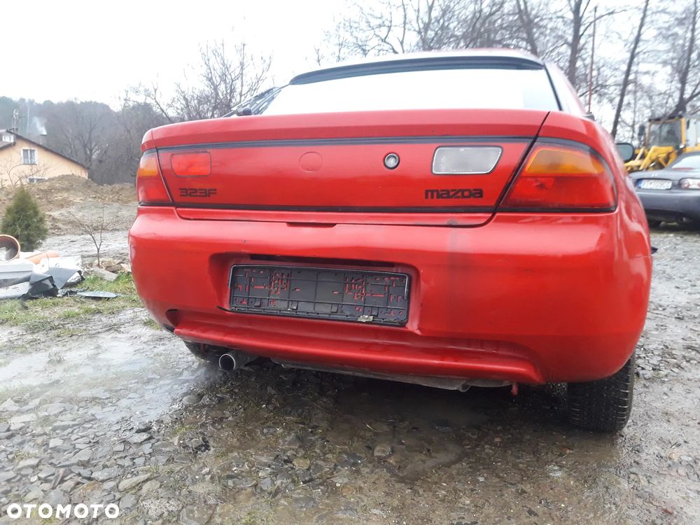 Mazda 323f BA 94-98 Zderzak tylny tył w kolor SU - 4