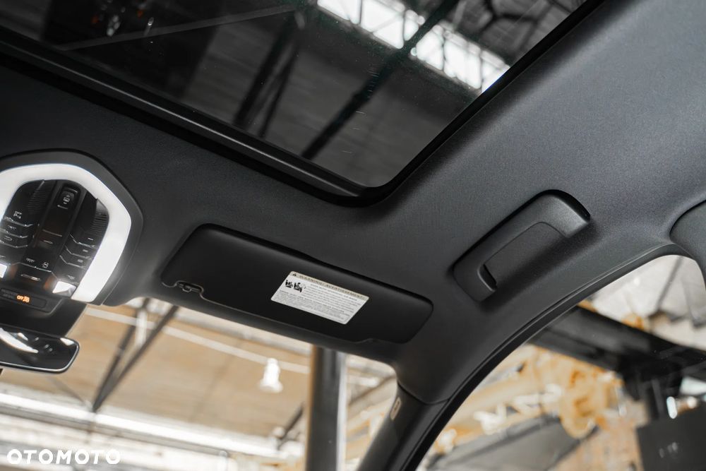 Porsche Macan Standard - 31