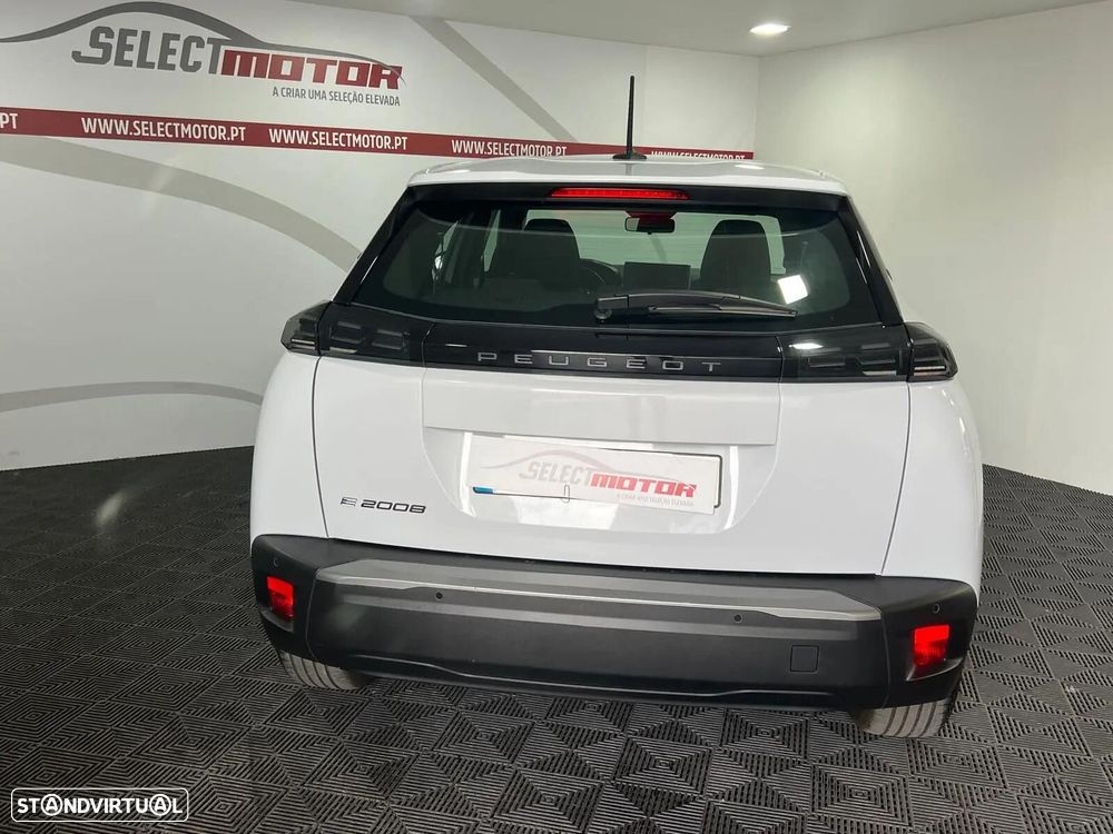 Peugeot e-2008 54 kWh SE Style - 6