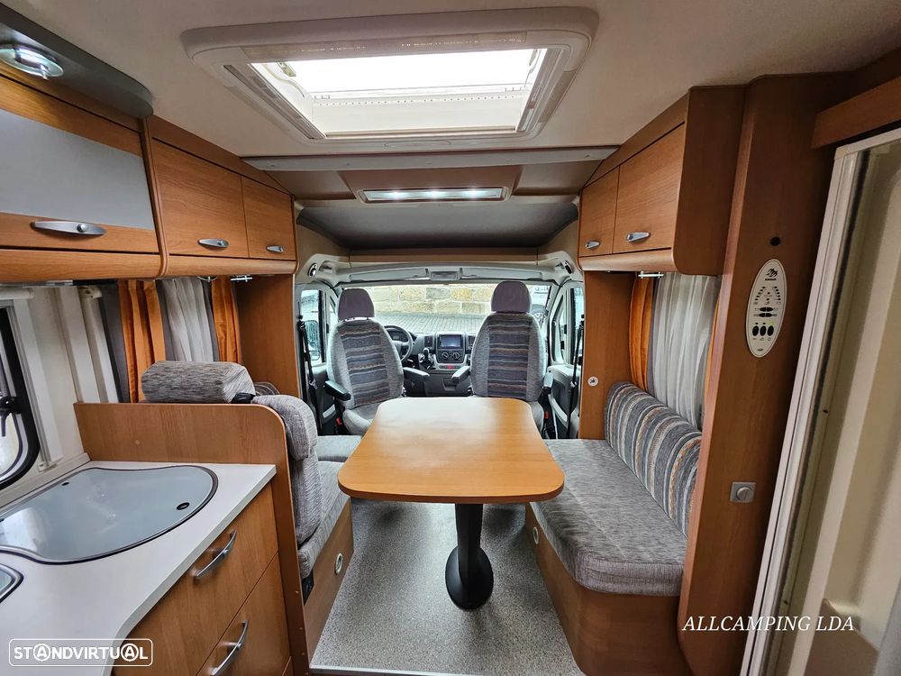 Knaus Sport TI CAMA FRANCESA SALÃO FACE TO FACE - 23