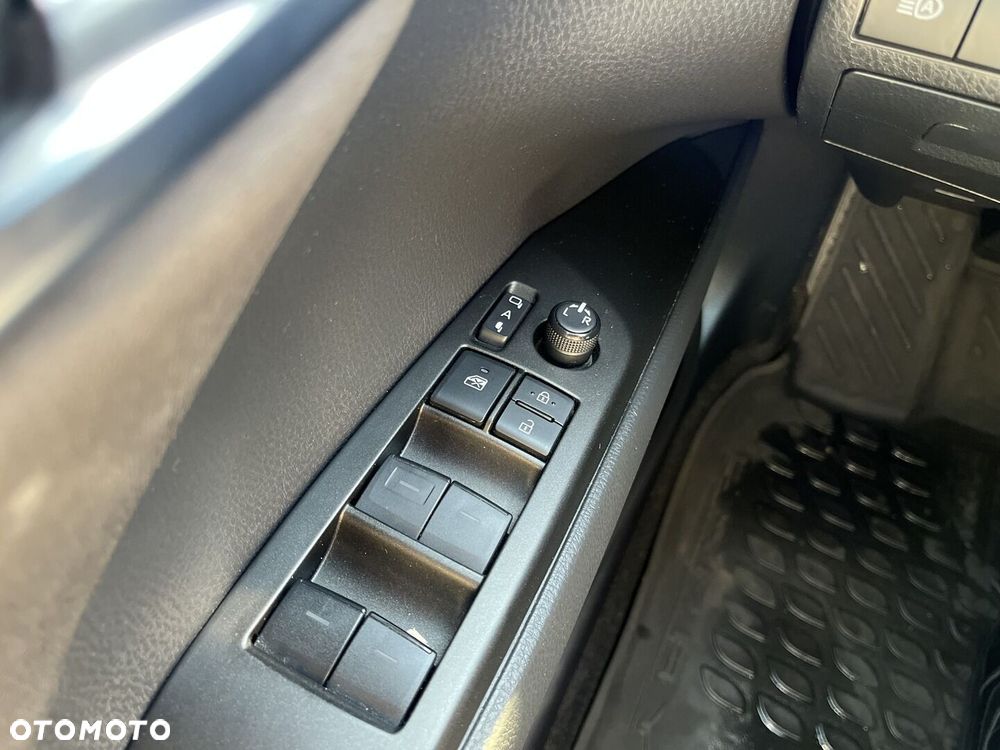Toyota Camry 2.5 Hybrid Comfort CVT - 15