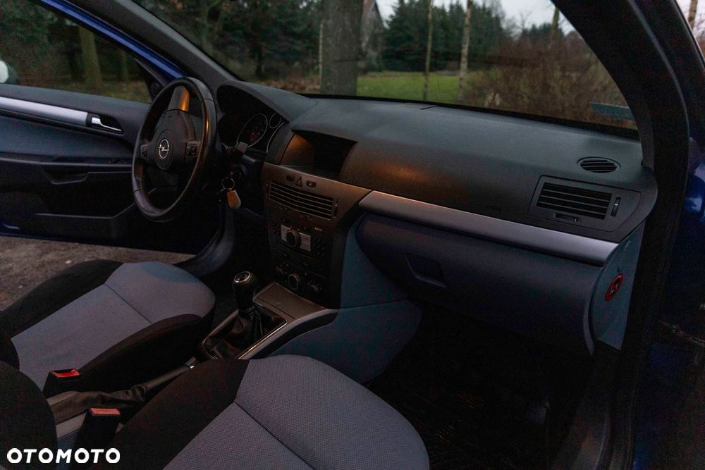 Opel Astra 1.4 Enjoy - 20