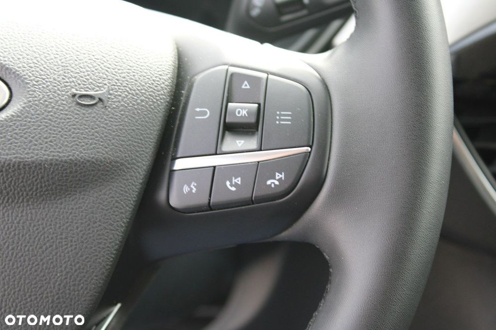 Ford Kuga - 27