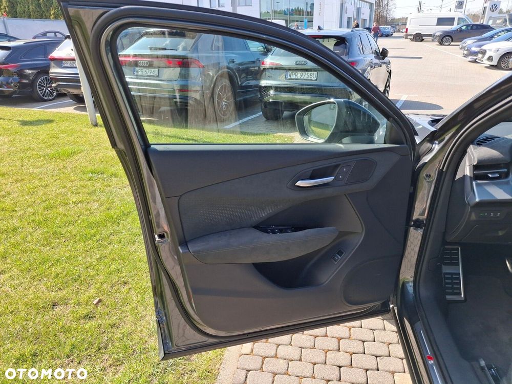 Audi Q3 Sportback - 12