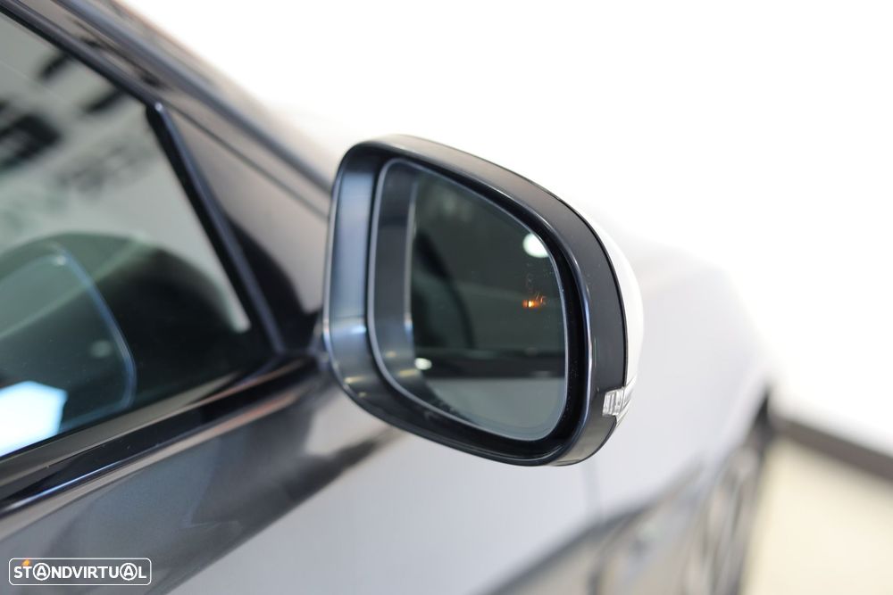 Jaguar XE 2.0 D R-Sport Aut. - 29