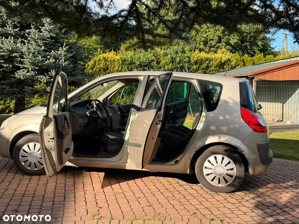Renault Scenic 1.6 16V Expression - 26