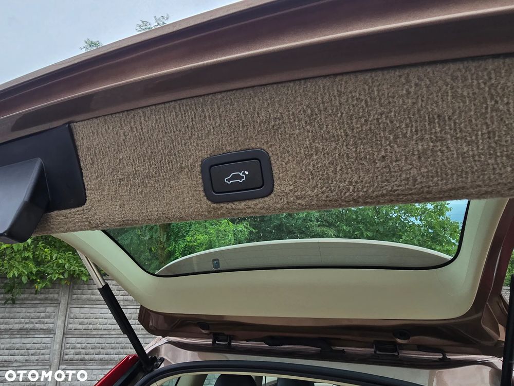Volvo XC 60 2.4D Kinetic - 21
