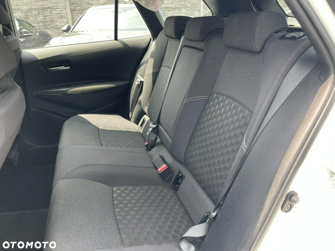 Toyota Corolla - 10