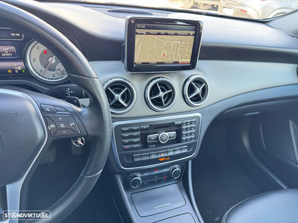 Mercedes-Benz GLA 220 CDI Style - 27