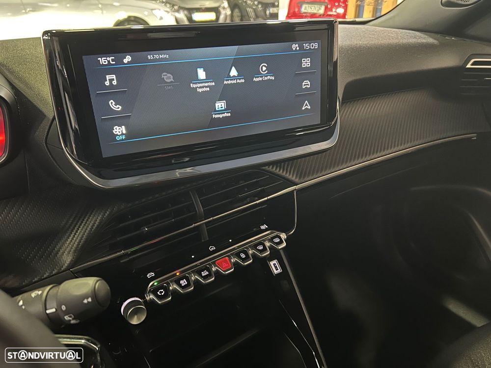 Peugeot 2008 1.2 PureTech Style - 21