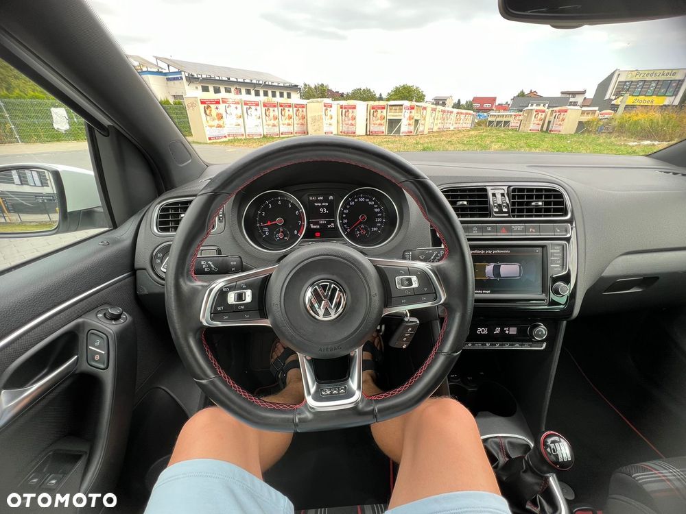 Volkswagen Polo 1.8 TSI BMT GTI - 13