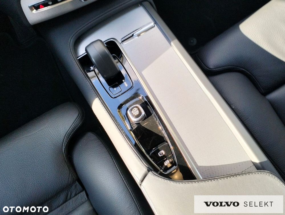Volvo XC 90 - 24