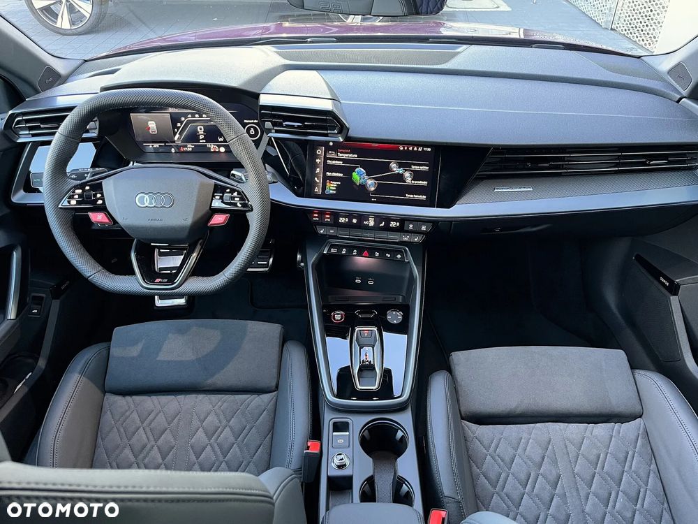 Audi RS3 Sportback - 16