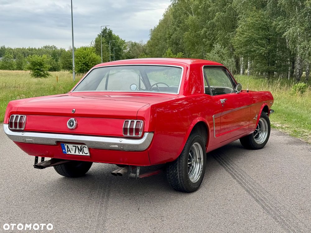 Ford Mustang - 5