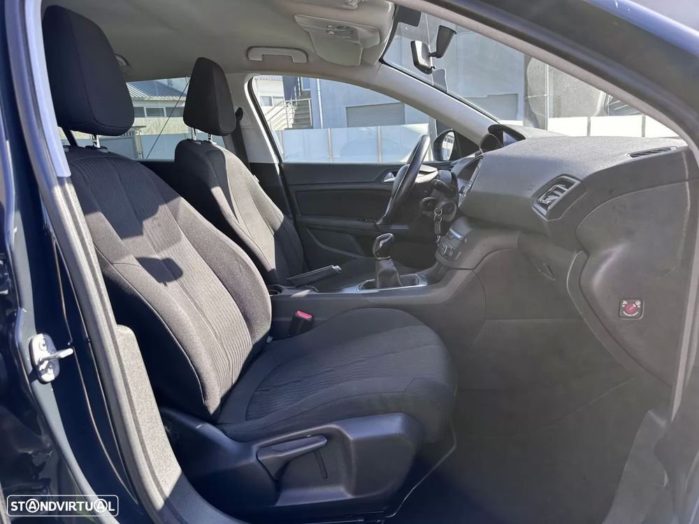 Peugeot 308 1.5 BlueHDi Style - 41