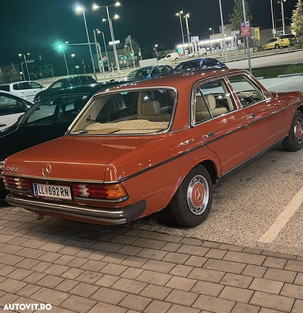 Mercedes-Benz W123 - 1