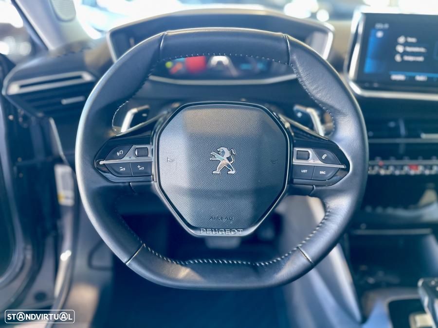 Peugeot 2008 1.2 PureTech Allure Pack EAT8 - 11