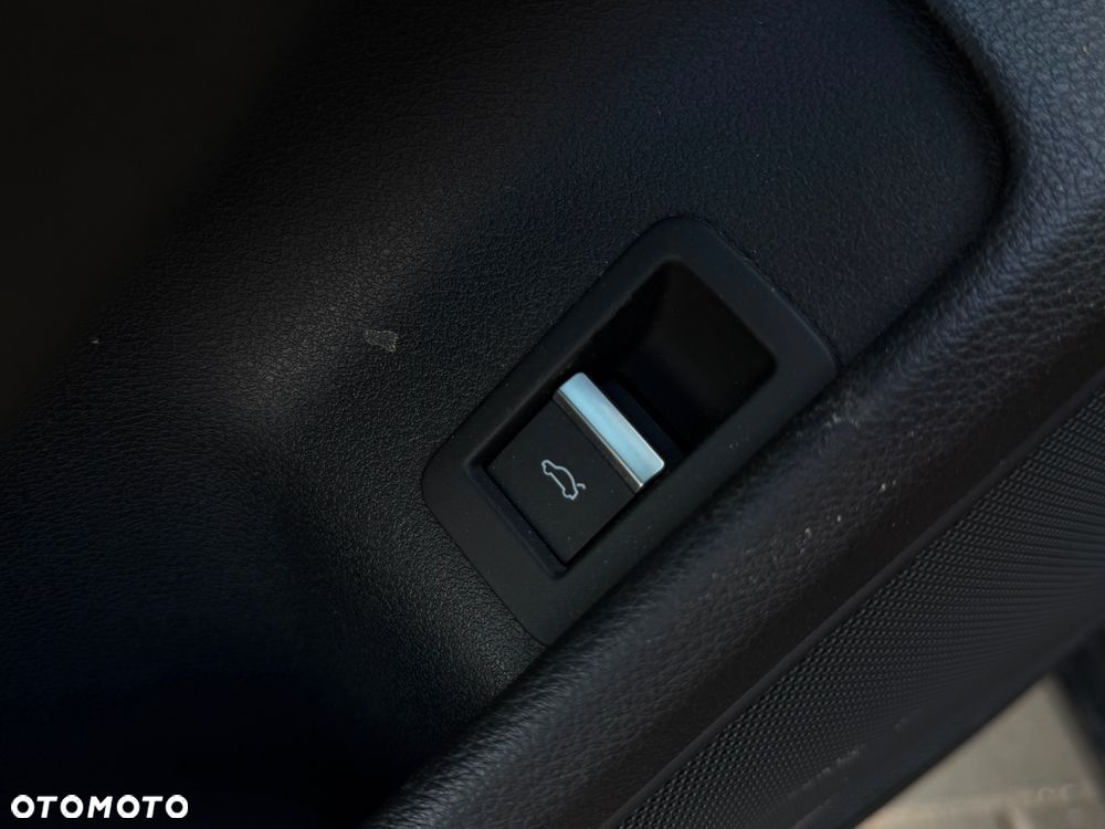 Audi A4 Avant 2.0 TDI S tronic - 14