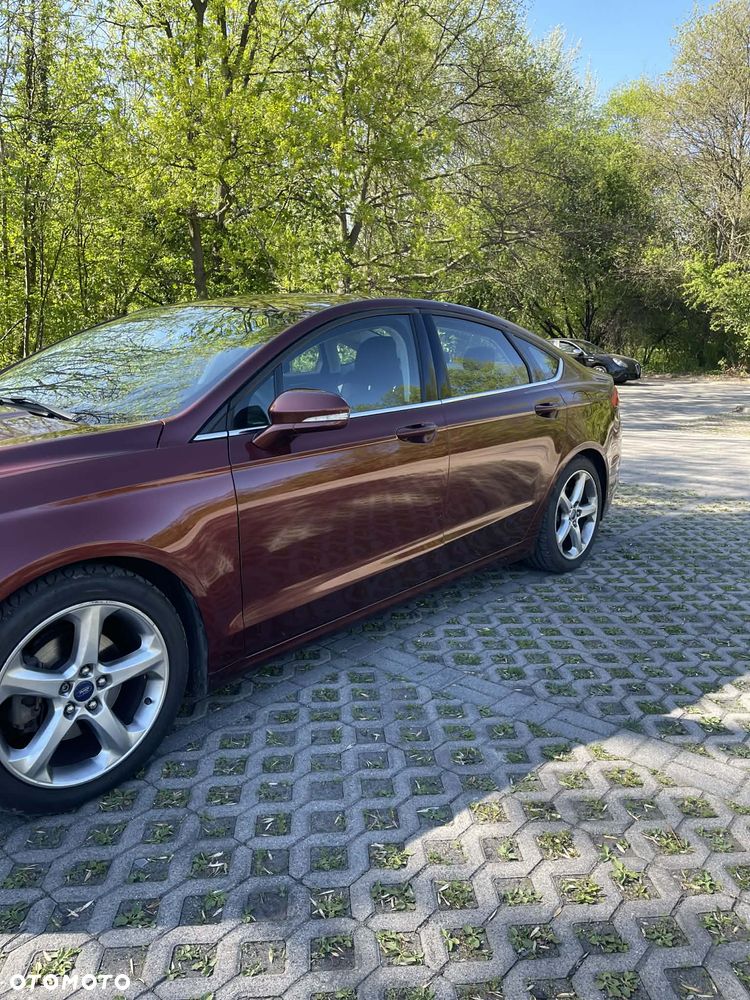 Ford Fusion - 5