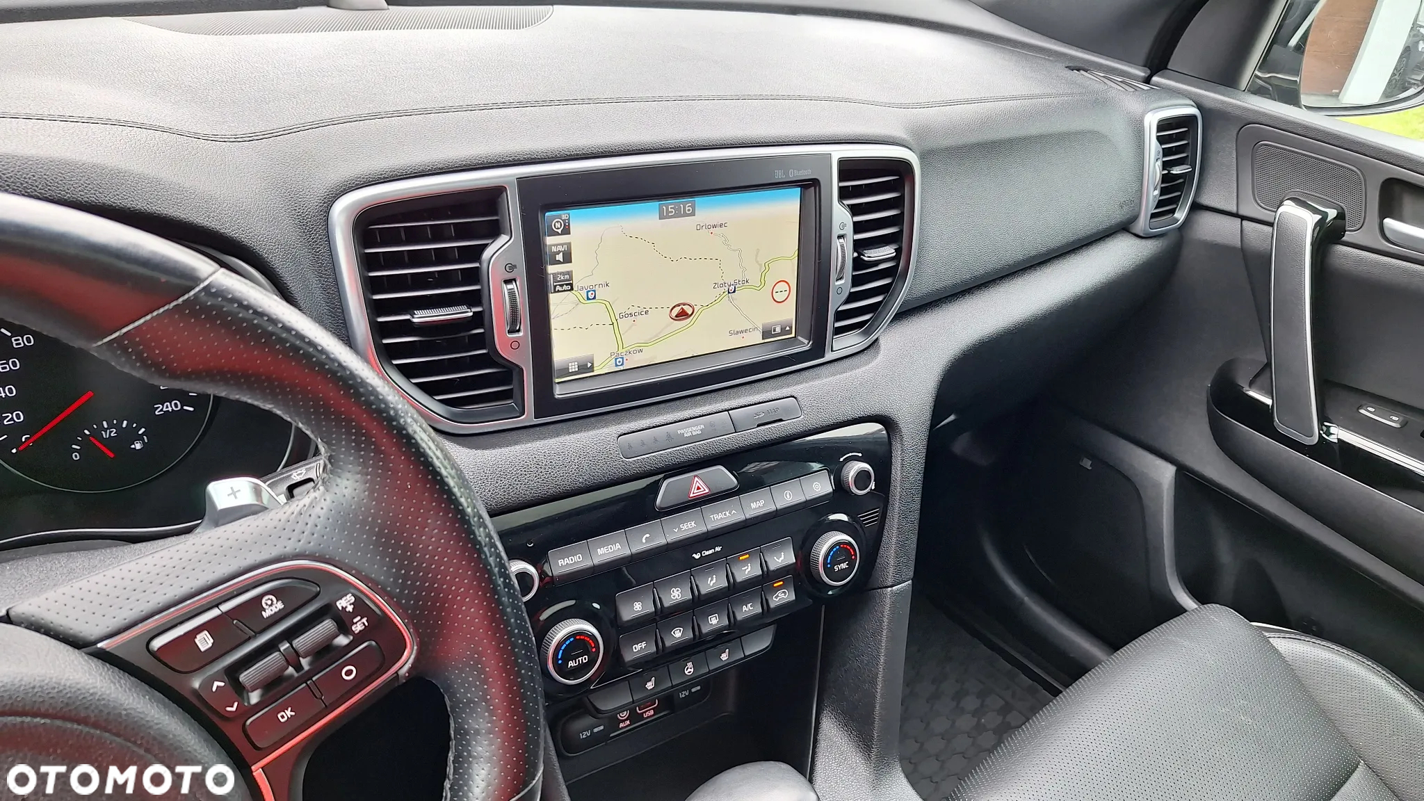 Kia Sportage 2,0 CRDI AWD GT Line - 37